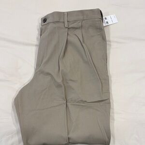 Men’s Dockers Khakis